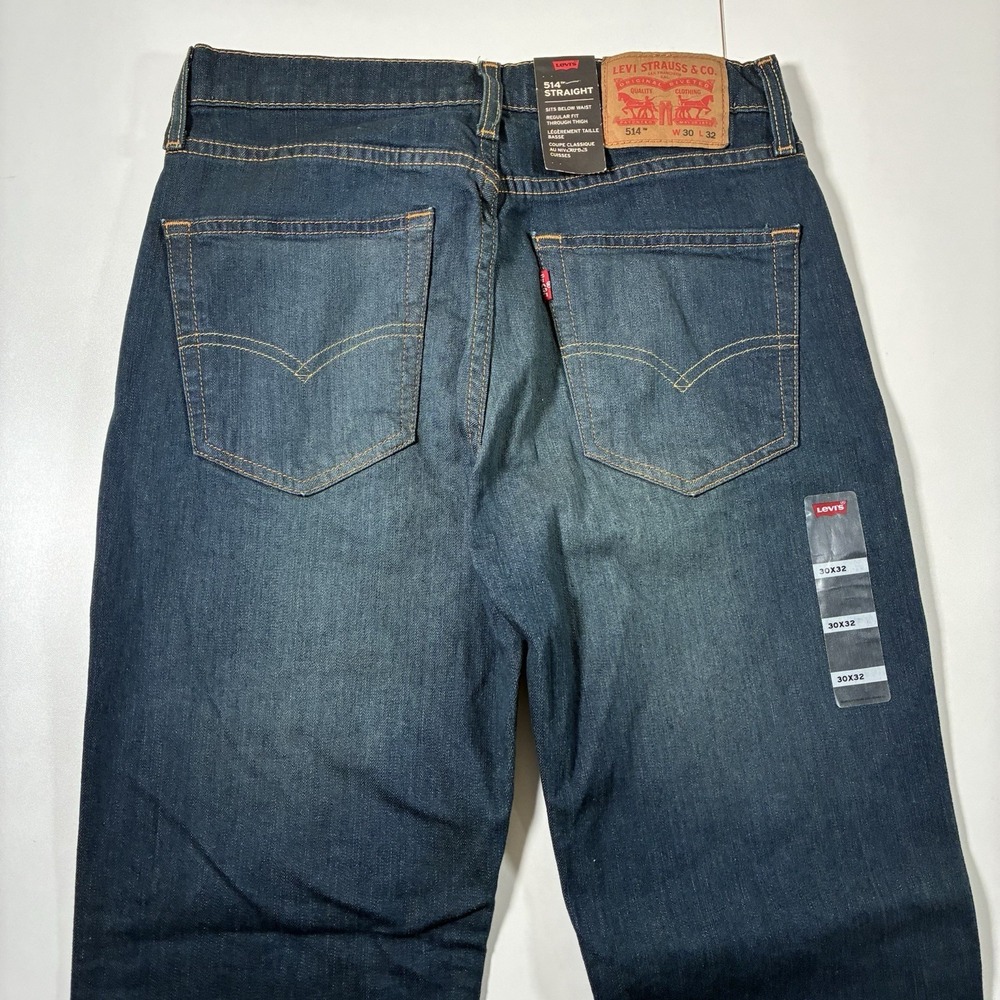 NEW Levi's 514 Jeans 30x32 Straight Blue Faded Whiskers Denim Cowboy USA NWT - Picture 6 of 7